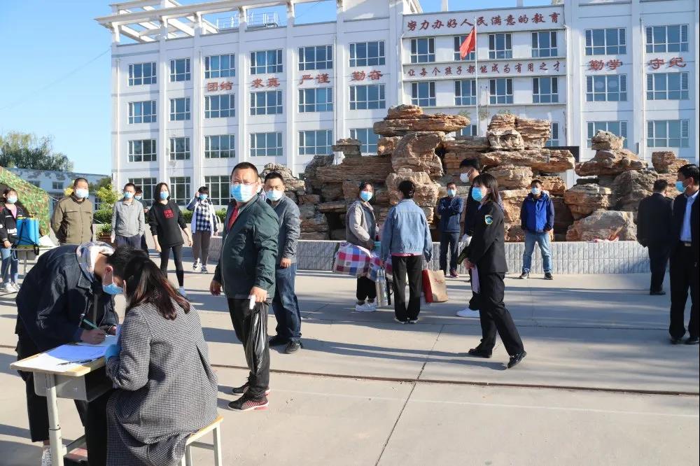 霸州五中返校复学只争朝夕勇追梦科学防控不负韶华再启航2020年春季