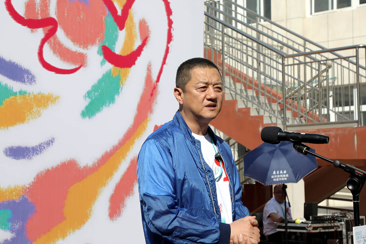2李亚鹏致辞并宣布活动启动(摄影王卓菲)