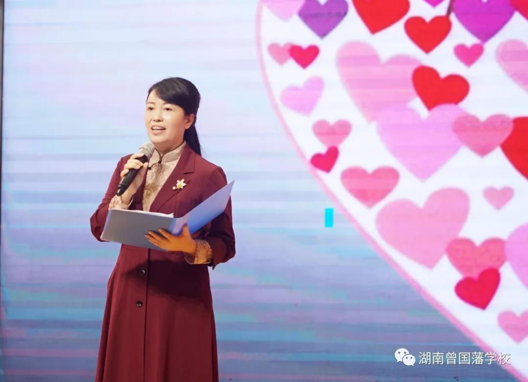 县委副书记杨萍出席典礼并讲话