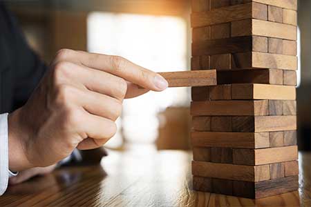 在职人员可以报考临高开放大学吗？