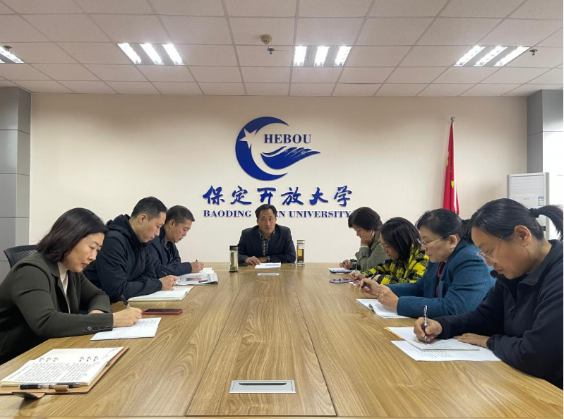 我校就学习宣传贯彻党的二十大精神组织思政教师集体备课