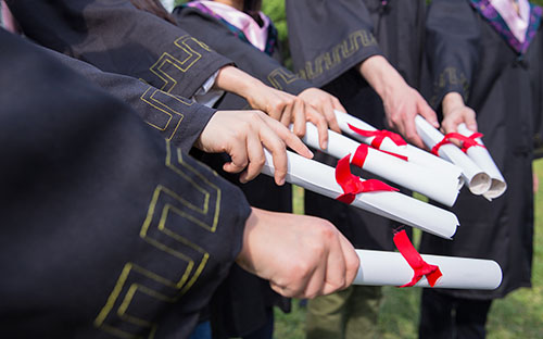 兰考开放大学的学费多少钱？