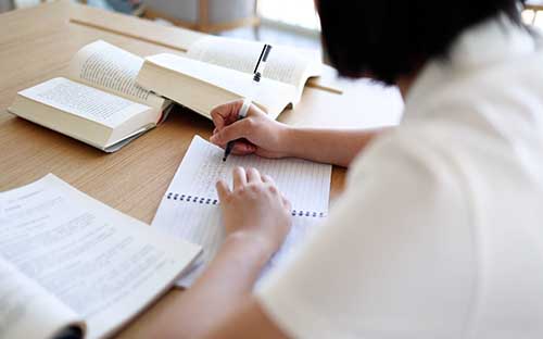 广东开放大学标准学费是多少？毕业难吗？
