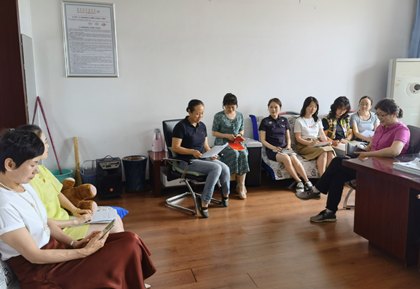 秦皇岛开大开展党员干部带头讲党课活动