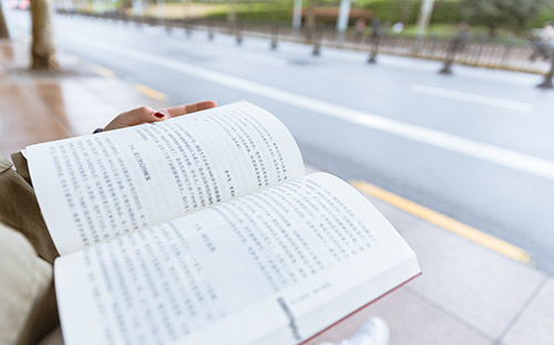 三亚开放大学学费多少钱？