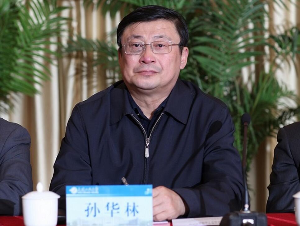 大连工业大学举行本科教学工作审核评估意见反馈会