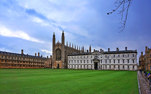 留学机构申请美国大学费用