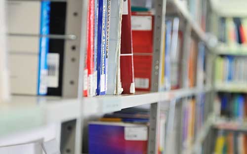国际摄影类大学名次，三所顶尖院校一览