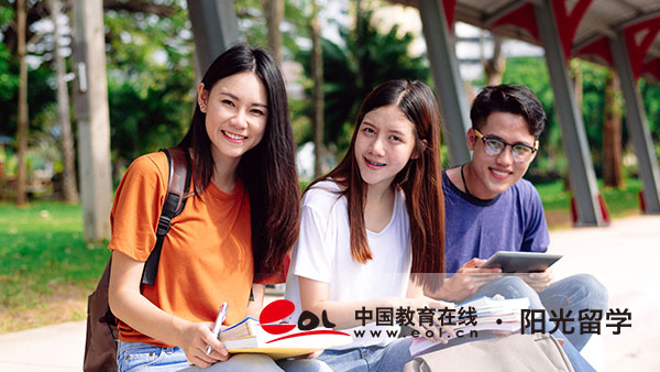 英国时尚传播专业研究生留学如何申请