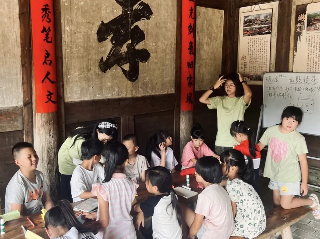 专访｜狂揽12封世界名校OFFER、18w+奖学金，转轨成功的她有话说！