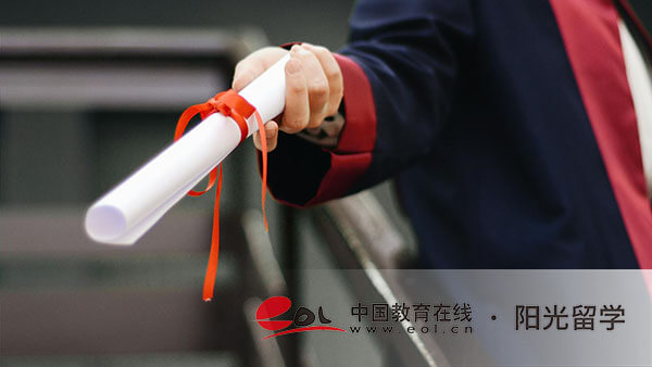 国际高中的课程有哪些呢，国际高中上课学什么呢