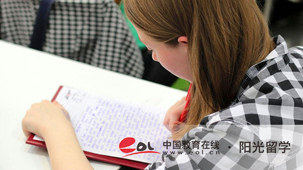 中国传媒大学国际本科1+4学费一年多少