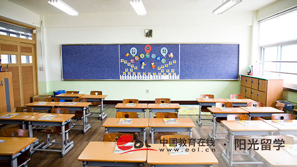 中国传媒大学2+2中外合作国际本科一年学费多少钱