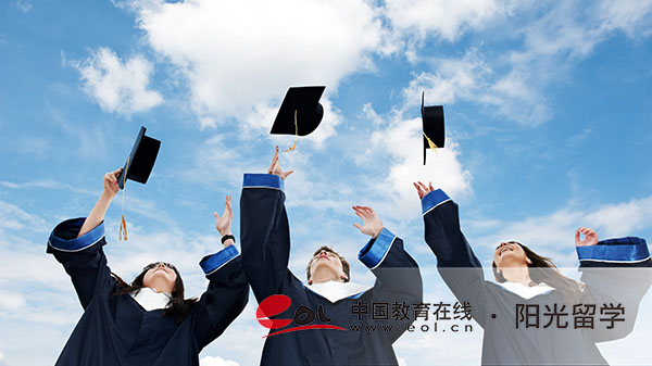 中国香港生成艺术专业研究生留学费用多少