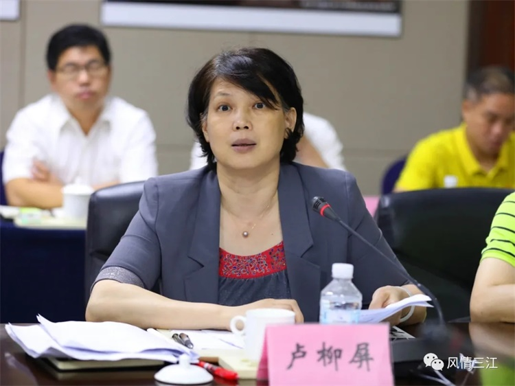 厅长唐咸仅,柳州市副市长卢柳屏,县委常委,宣传部部长,副县长唐利林