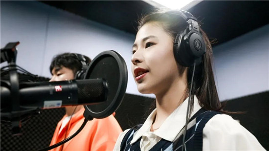 声动九游娱乐童心动画配音课让孩子们快乐成长！(图1)