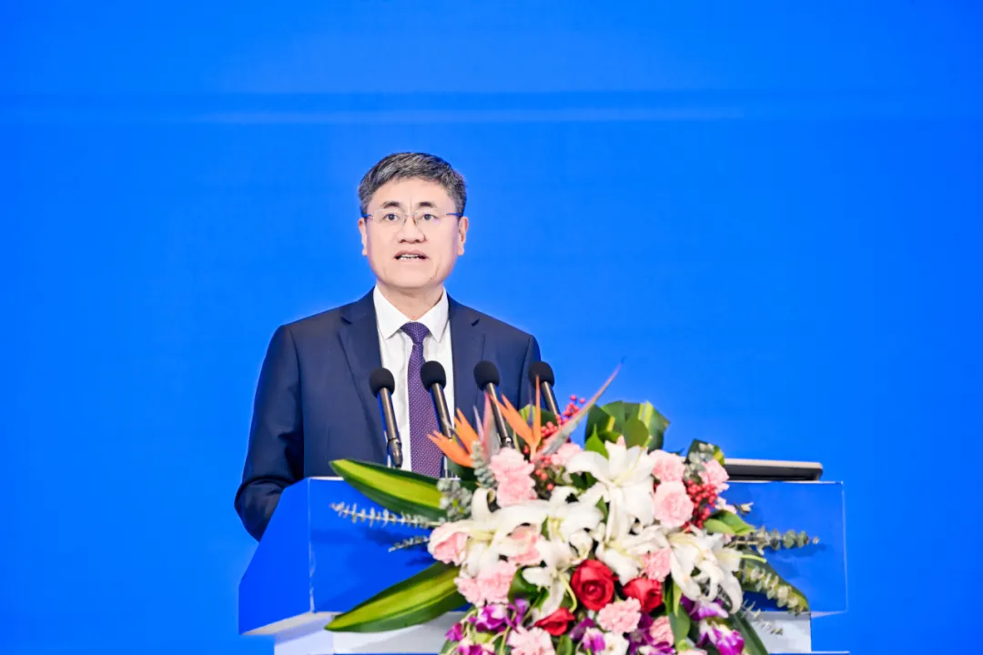 2024高等教育数字化发展大会在杭州举行 —中国教育在线