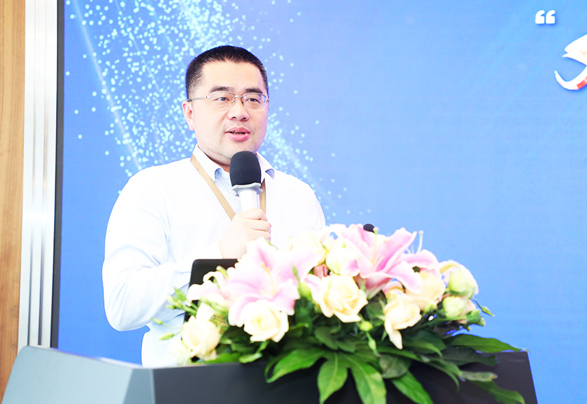 丁峰高校人才评价标准应具国际视野