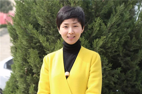 培华80后女校长获"三八红旗手":成就学生是最幸福的事