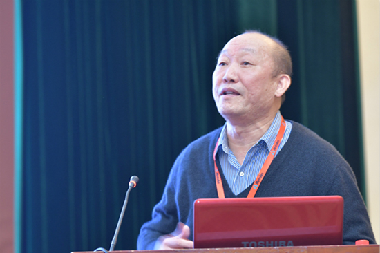 沈阳药科大学原校长毕开顺作报告