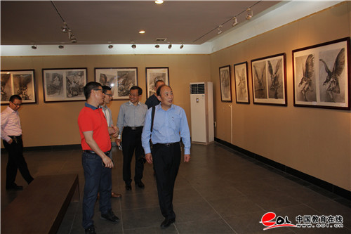 心血化时雨笃志育英才山东省淄博第十七中学校长安春华