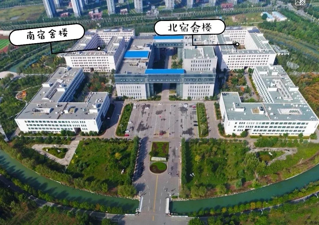 济宁医学院太白湖校区图片