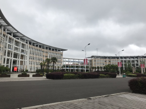 志存高远,自强不息——沪上知名高校进崇明中学招生宣讲活动圆满成功