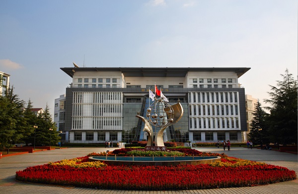 厚德博学,经世济民——欢迎报考上海商学院