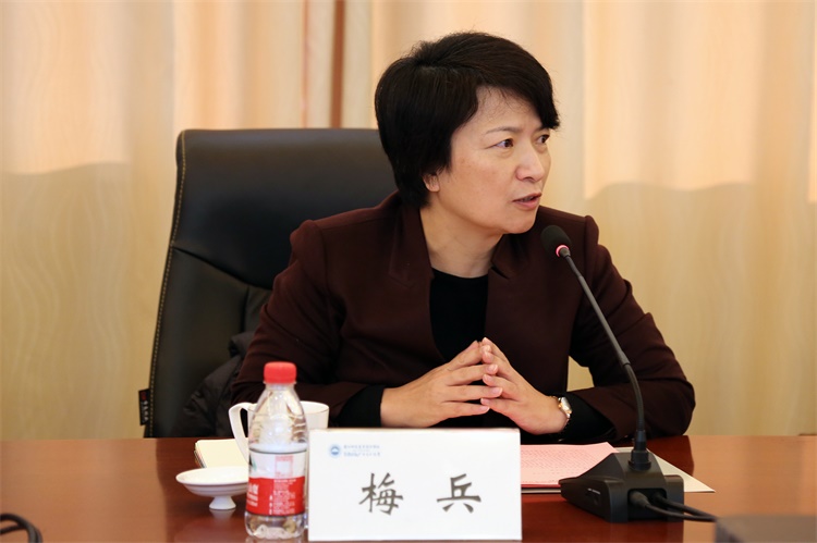 华东师大党委书记梅兵讲话