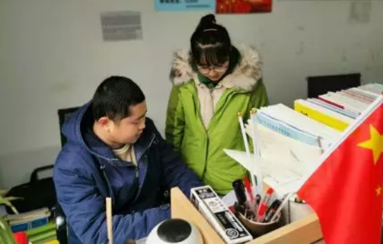 德育化无形 心灵润无声 ——遂宁衡中创新德育模式引导学生健康成长