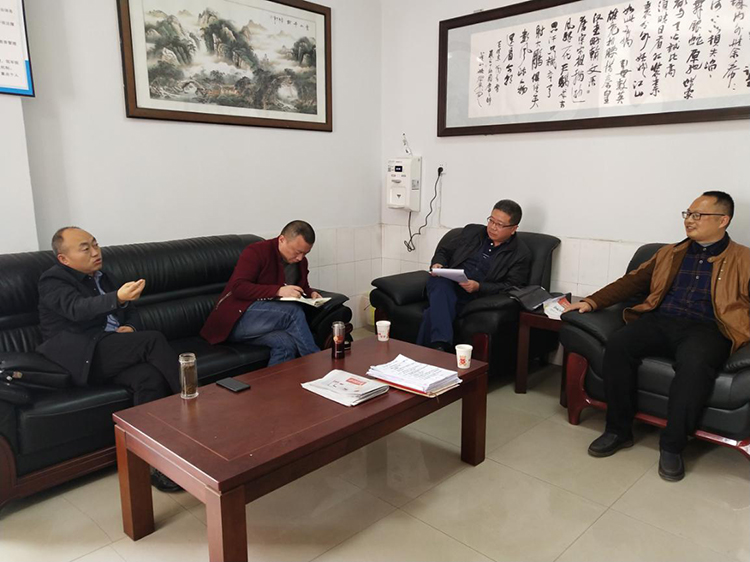 蓬溪县教体局长深入教学一线"推门听课" —四川站—中国教育在线