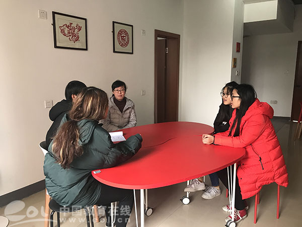 宁波一高校期末组织辅导员考试 专考对学生的