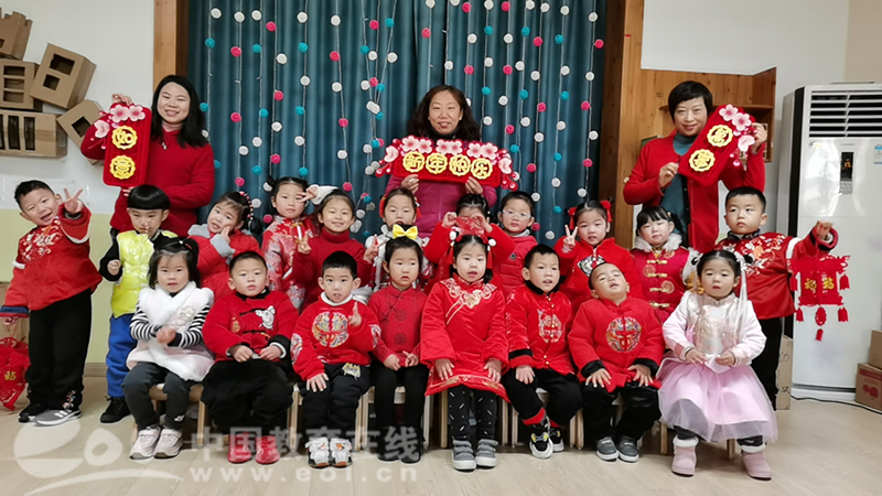 芽芽七班迎接新年.jpg