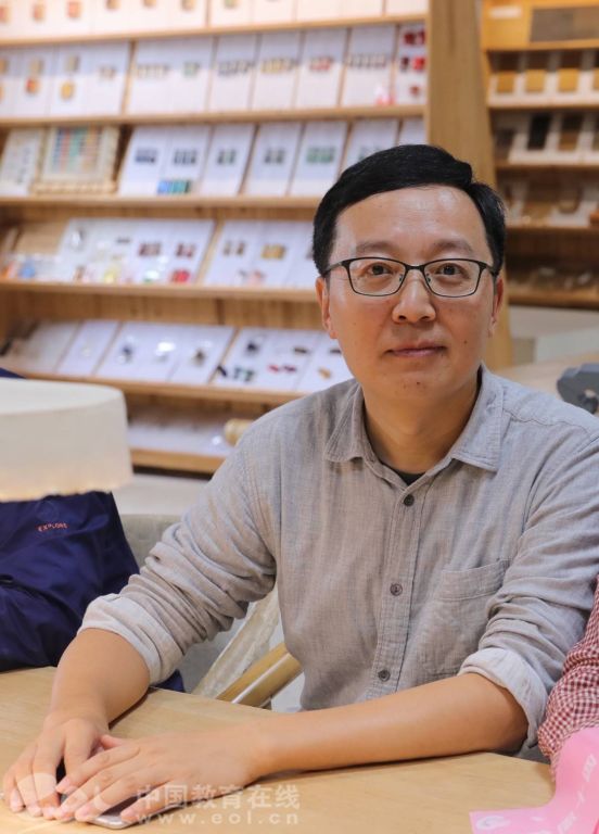 杭州市闻涛中学举办阅读成长节之大咖进校园活动