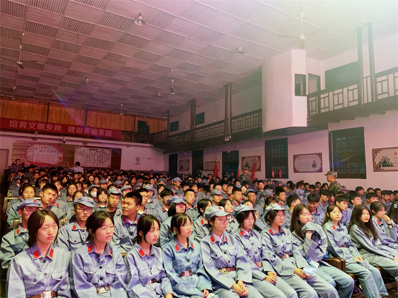 衢州市仲尼中学开展高一年级研学实践活动