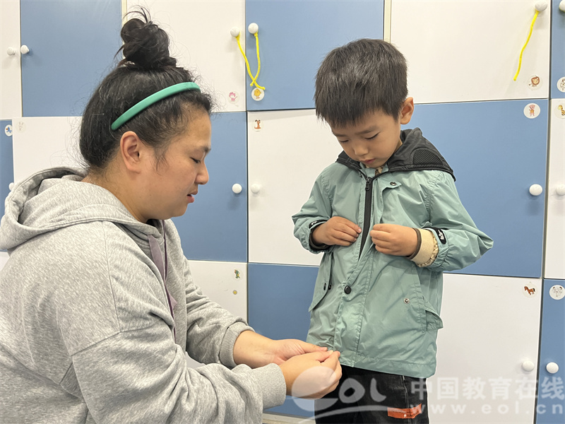 儿童自闭症干预：寻找光亮的一束”，点亮孩子的未来