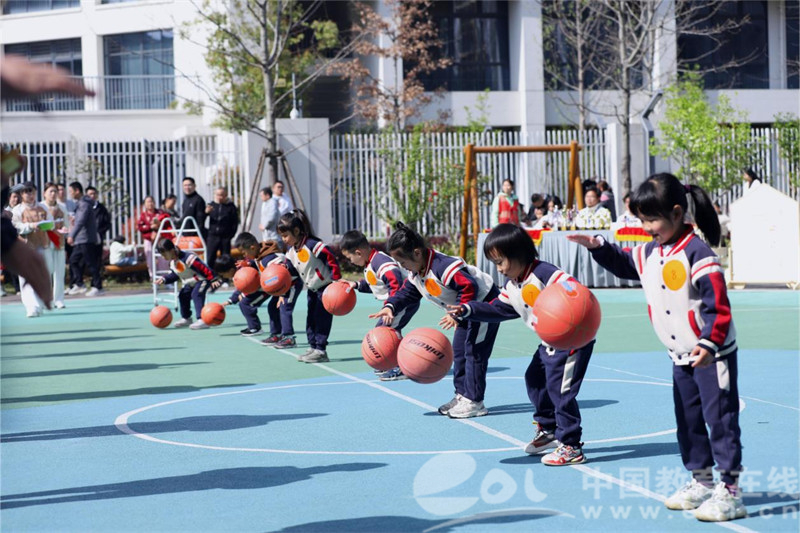  浙大城市学院附属幼儿园亲子运动会 _幼儿园亲子活动主题名称大全_
