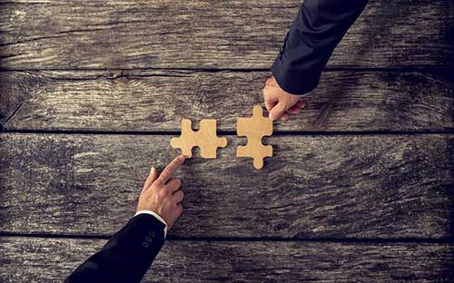 成人自考该怎么报名学校？可以选哪些专业？