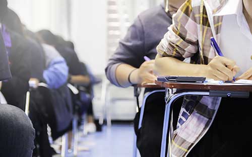 广西学历提升难通过吗？成考优点有什么？