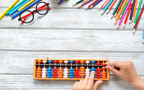 报名自考本科时要选学校吗？专业怎么选择？