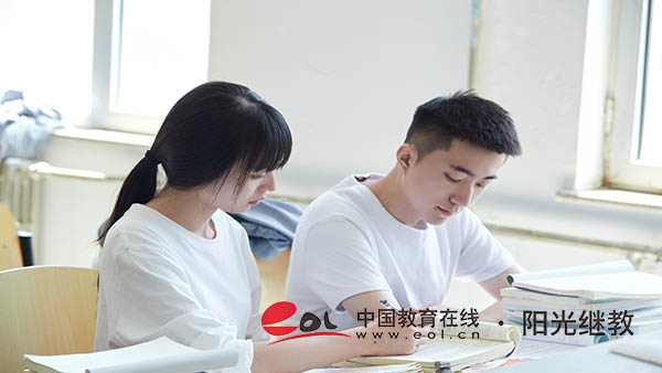 自考报名有哪些途径？需要哪些资料？